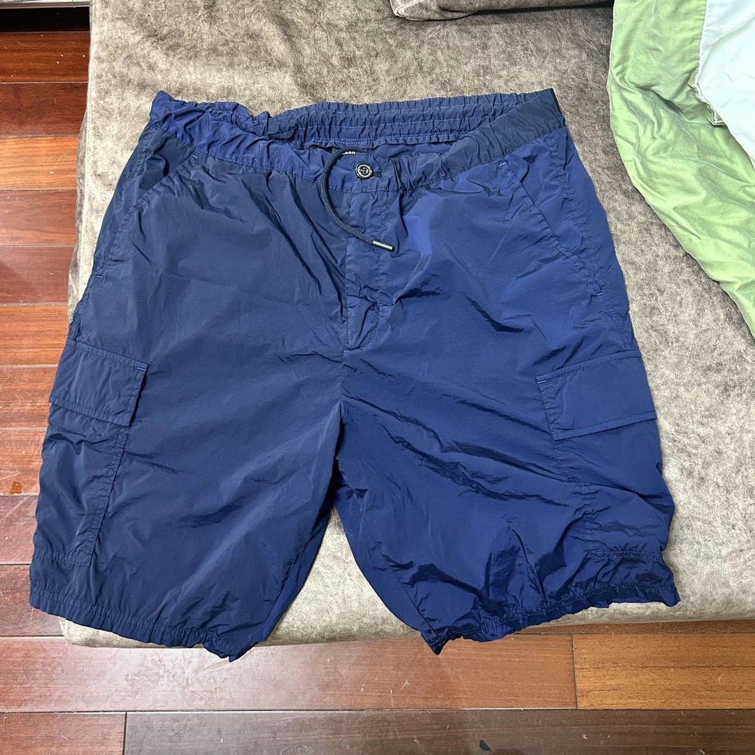 意鲨 国现52码藏青色带logo短裤  腰围平铺88cm