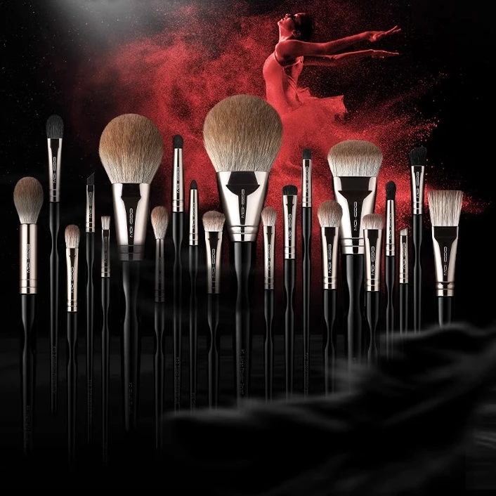 EIGSHOW黑天鹅软毛专业超柔软化妆师正品便携化妆刷初学者动物毛