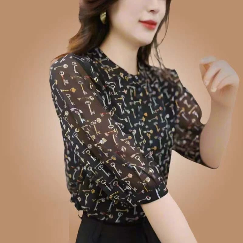 雪纺上衣女时尚洋气衬衣夏装2025年新款宽松气质半袖翻领衬衫女