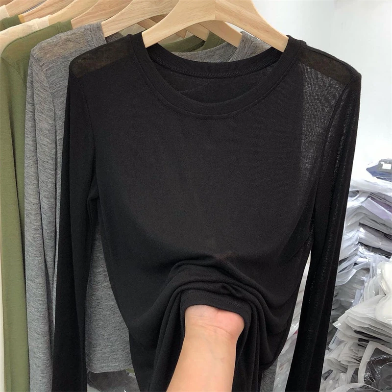 早秋新款女黑色圆领长袖t恤打底衫薄款防晒内搭纯色上衣夏季