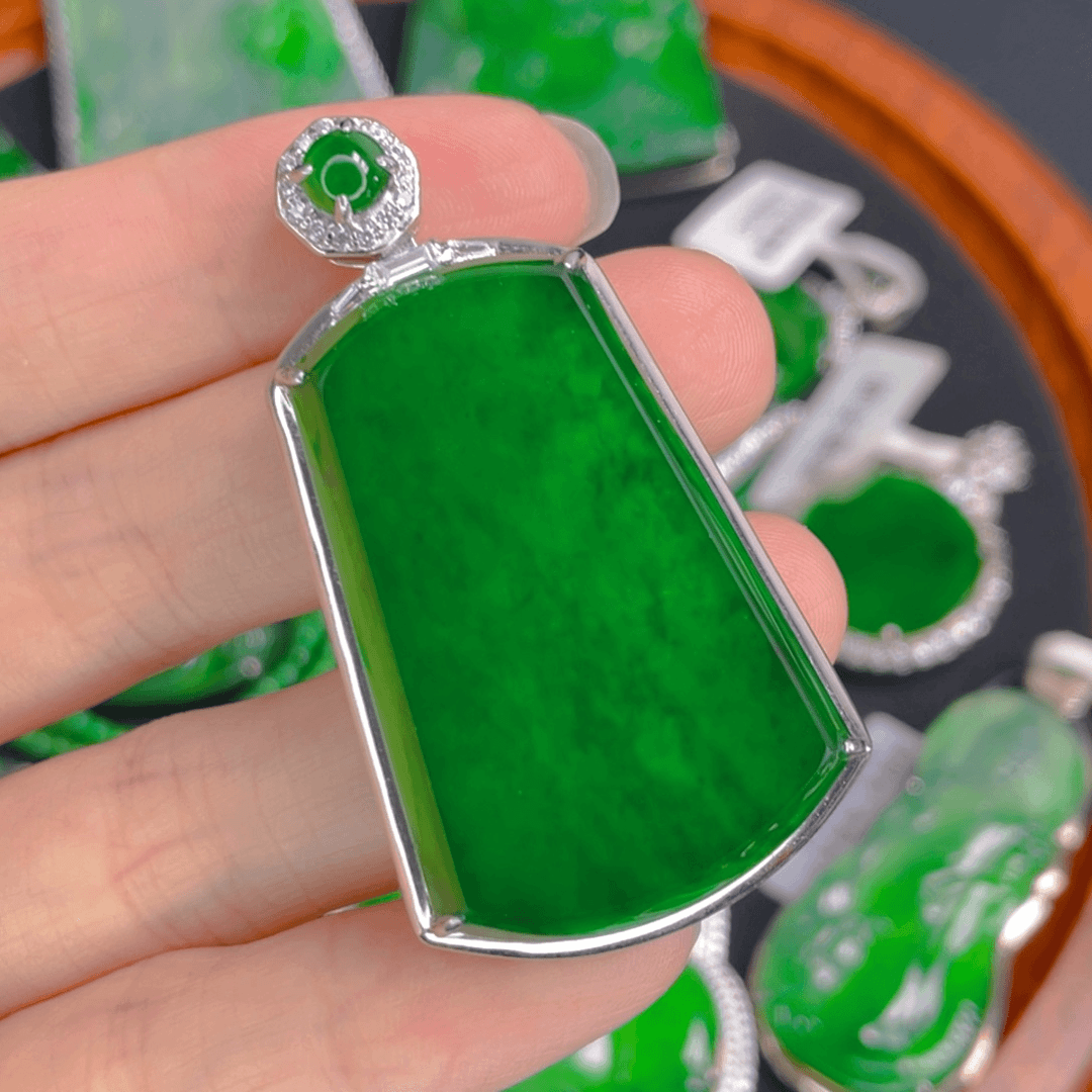 翡翠吊坠(不含链)未镶嵌