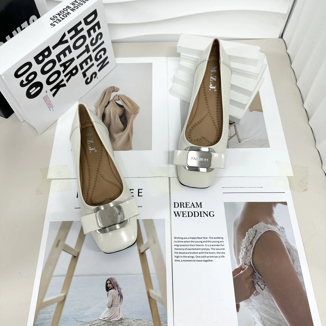 2024新款时尚休闲百搭女士乐福鞋/MZJ/8802-1