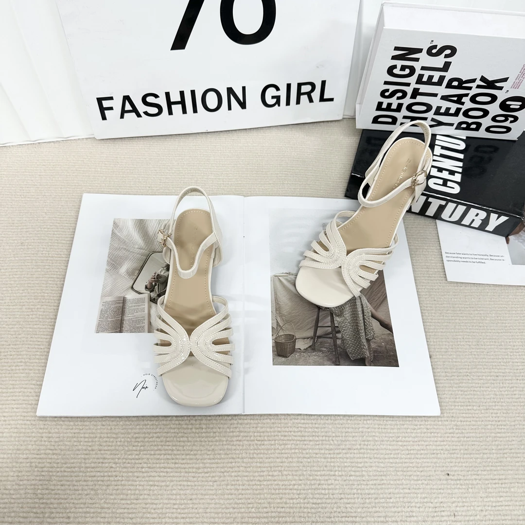 2024新款气质百搭潮流女款凉鞋/ZD/51261