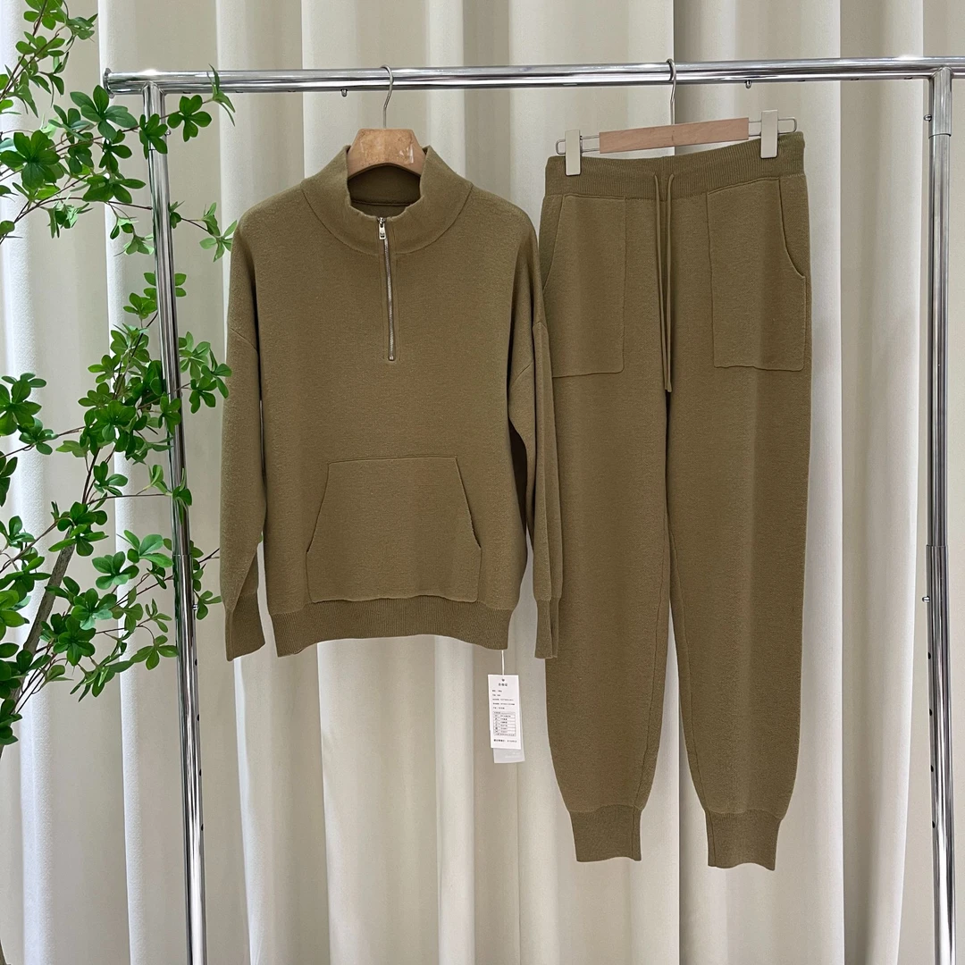 583秋冬纯色半拉链设计简约套装