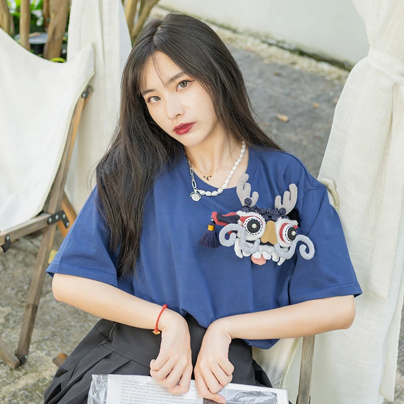 芽小七原创手工舞龙手绣棉t恤短袖女士夏季宽松圆领中长款上衣