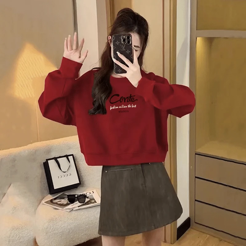 酒红色2025新款喜庆本命年穿搭加绒加厚短款卫衣女小众保暖外套