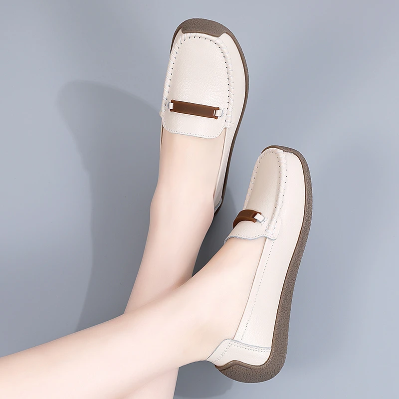 真皮品牌妈妈鞋春夏款平底舒适单鞋中老年女鞋闰月鞋软底豆豆鞋