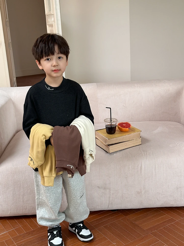 【现货】清货冬款男童百搭笑脸标洋气圆领打底衫保暖上衣24Z120儿童