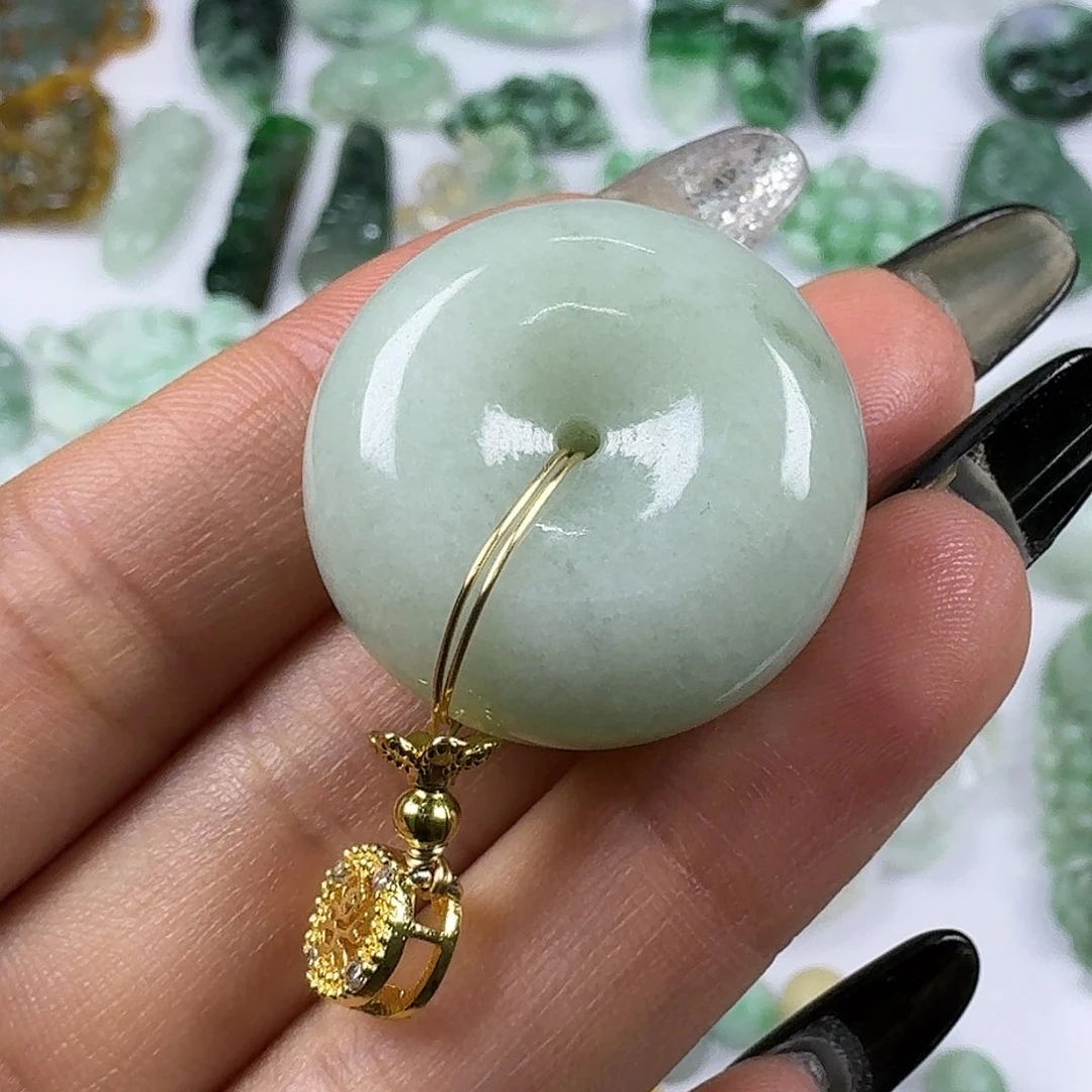 翡翠颈饰未镶嵌好624