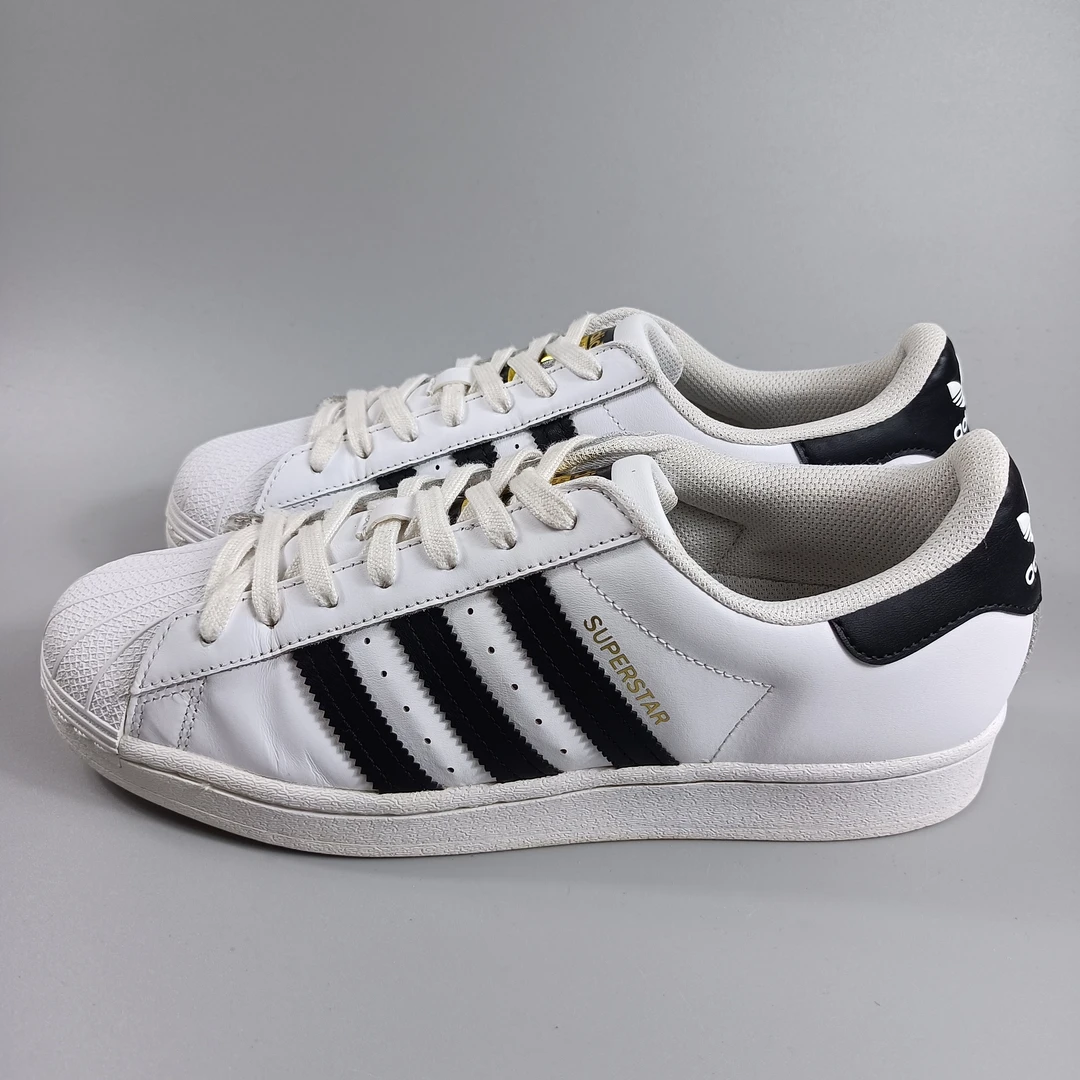 二手正品41码    Adidas阿迪达斯Superstar休闲板鞋   公价970
