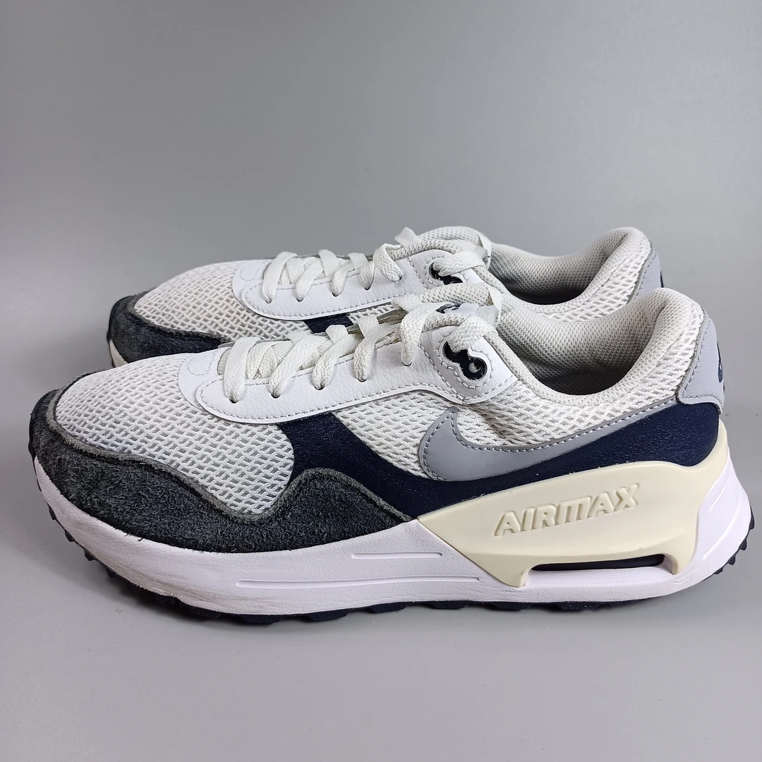 二手正品42.5码    NIKE AIR MAX SYSTM气垫跑步休闲鞋 公价976