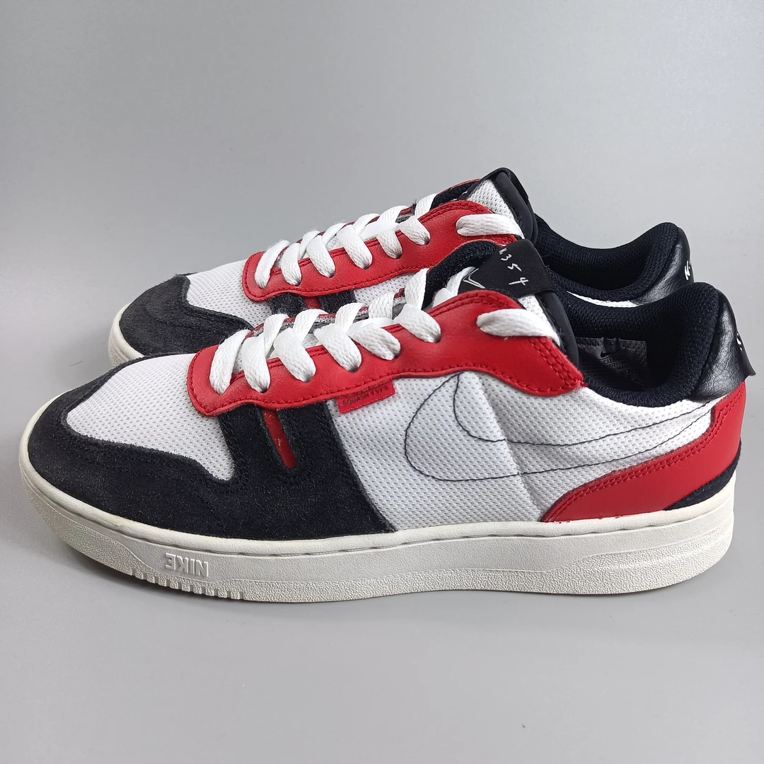 二手鞋正品39码   Nike Squash-Type 运动休闲板鞋    公价893