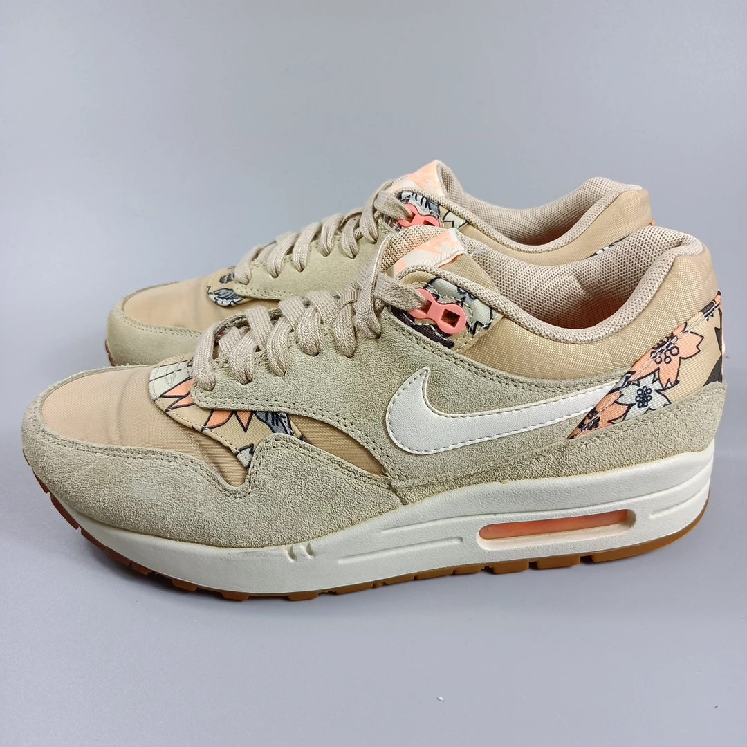 二手正品38.5码    NIKE OUTLETS Nike Air Max运动鞋  公价988