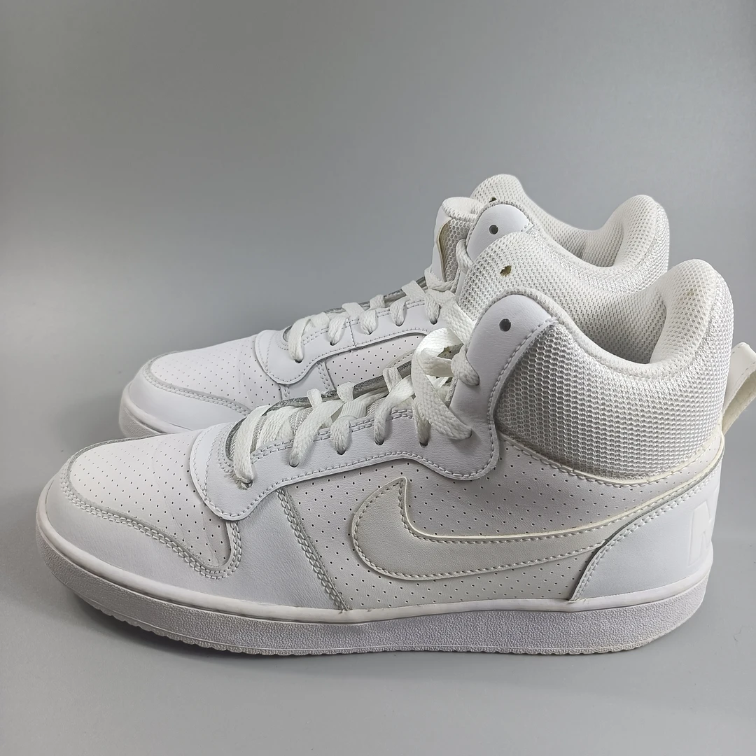 二手正品42.5码   NIKE耐克COURT BOROUGH休闲板鞋     公价933