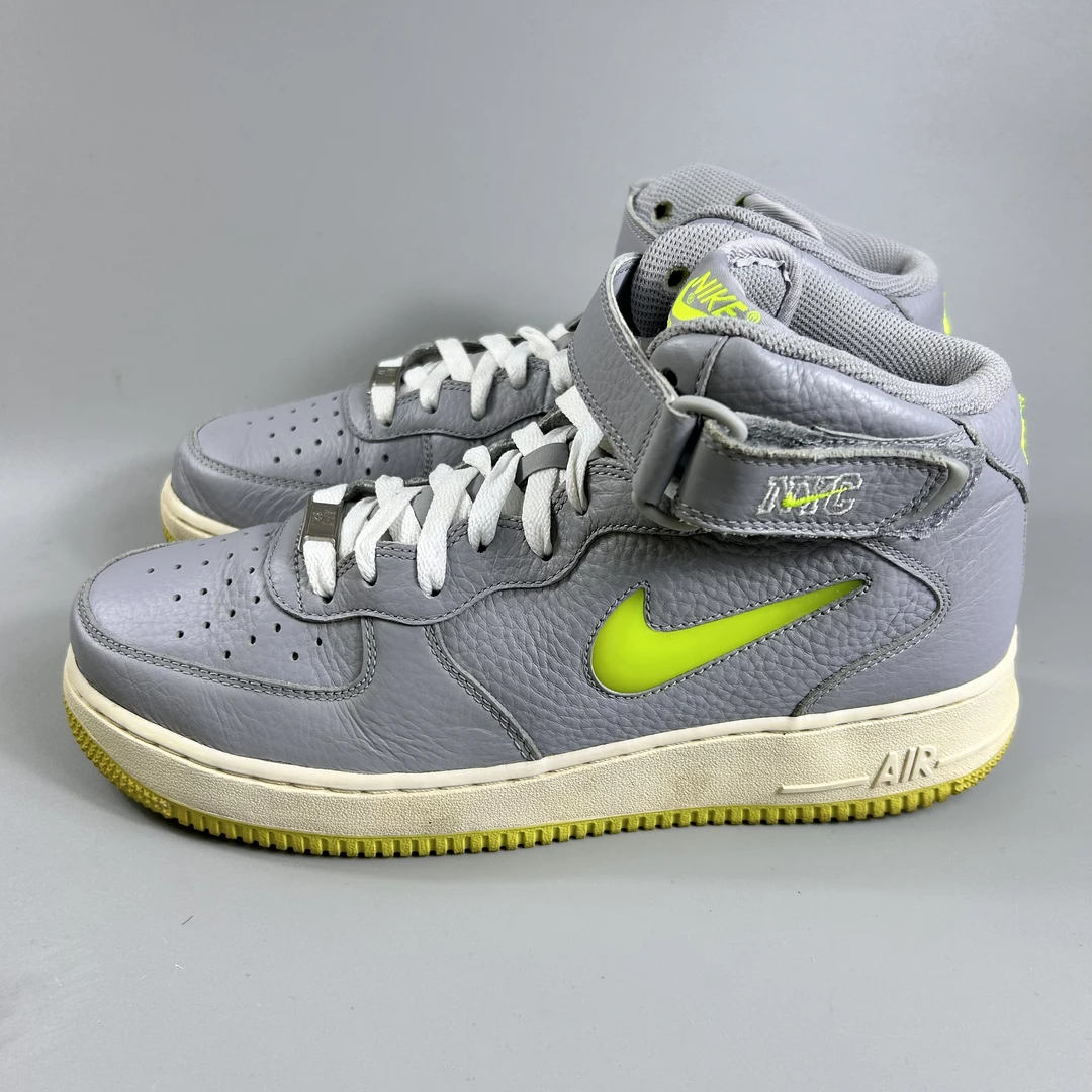 二手正品42.5码 Air Force 1 Mid AF1中帮板鞋 公价953