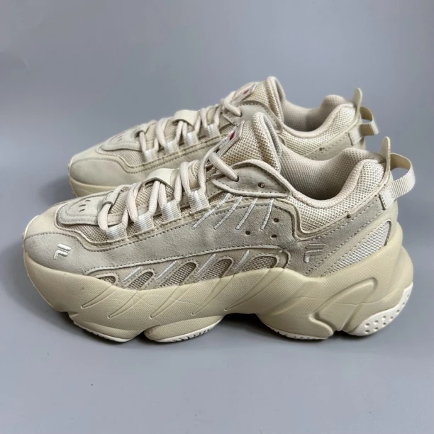 二手正品39码  FILA 斐乐男女鞋ADE老爹鞋复古运动鞋  公价933