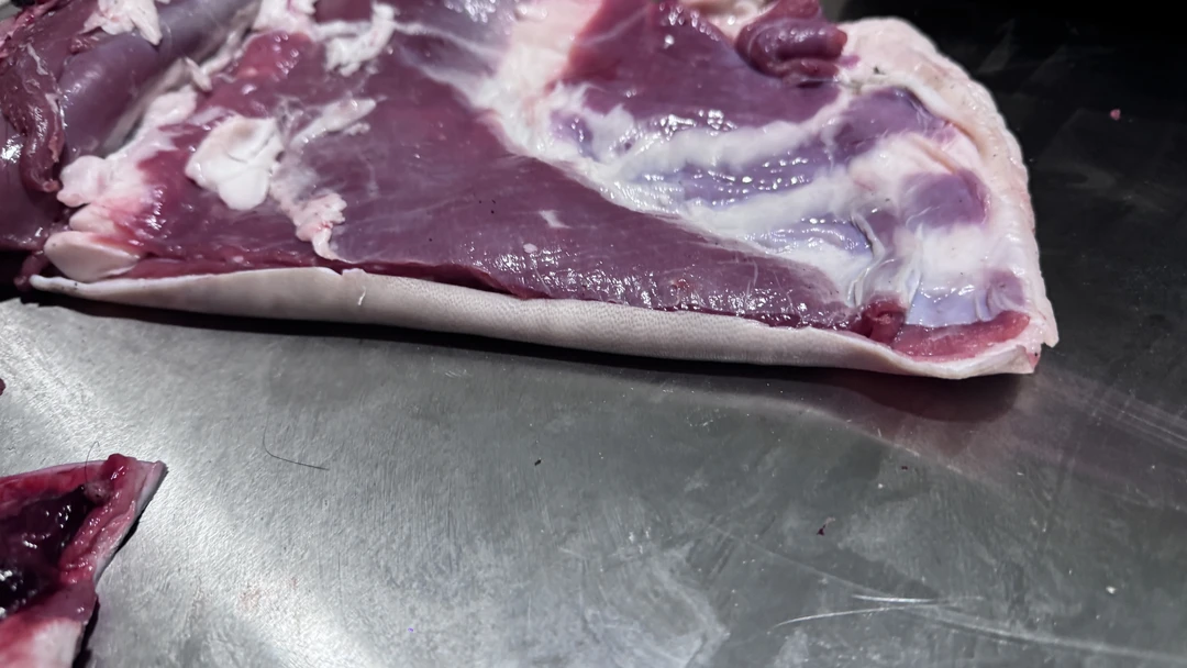 放养黑山羊，直播间称重改价