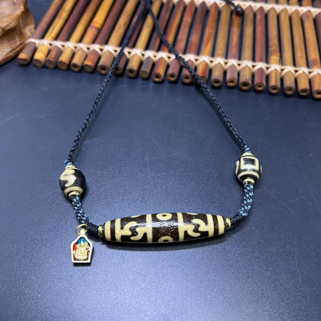 网红明星同款牙黄莲师精品玛瑙挂坠锁骨