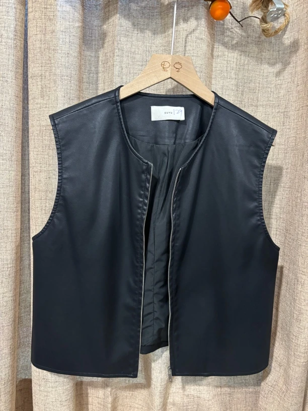 张张家~pu皮马甲秋冬百搭单品短款时尚黑色宽松女士立领休闲