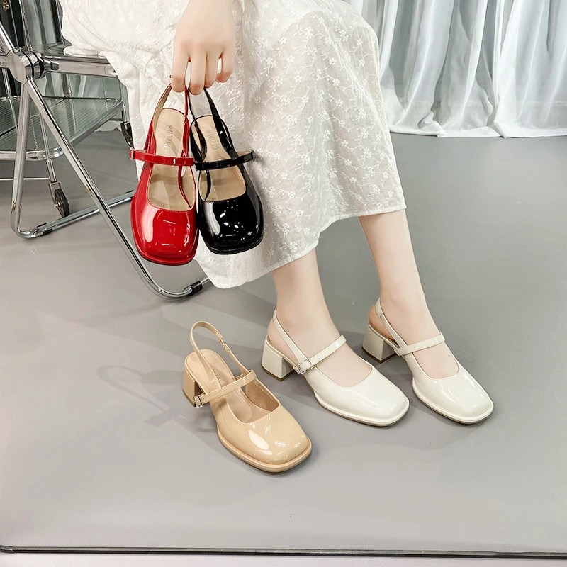 DUSTO/大东气质单鞋女2024春夏新款甜美方头水钻粗跟包头凉鞋0601