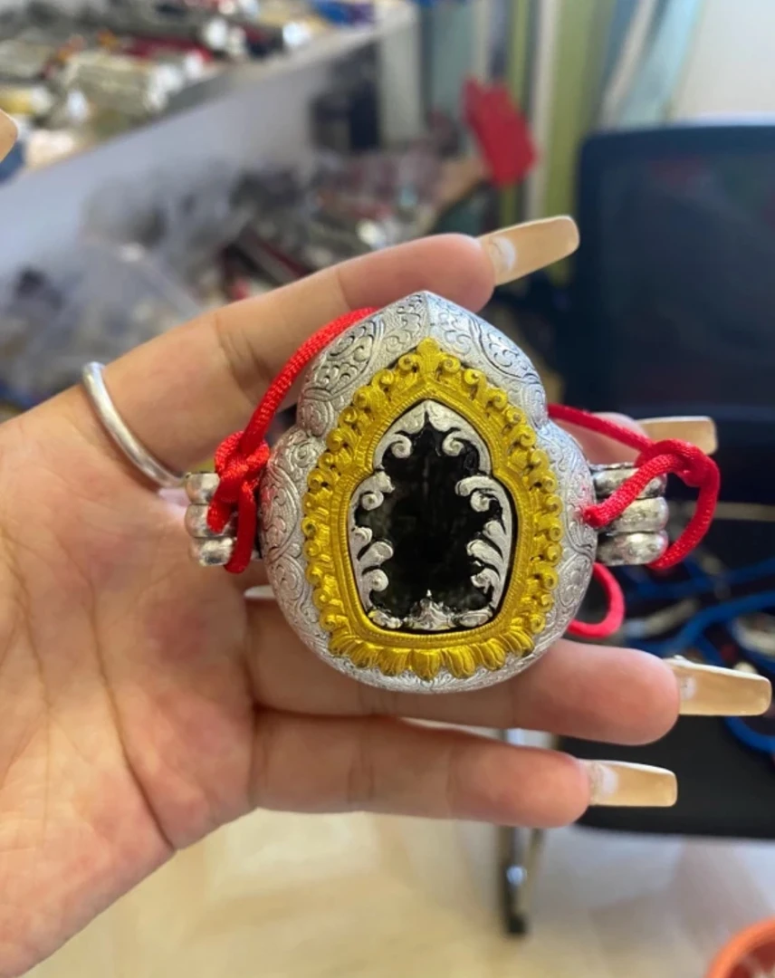 藏族白铜镀银小号挂件