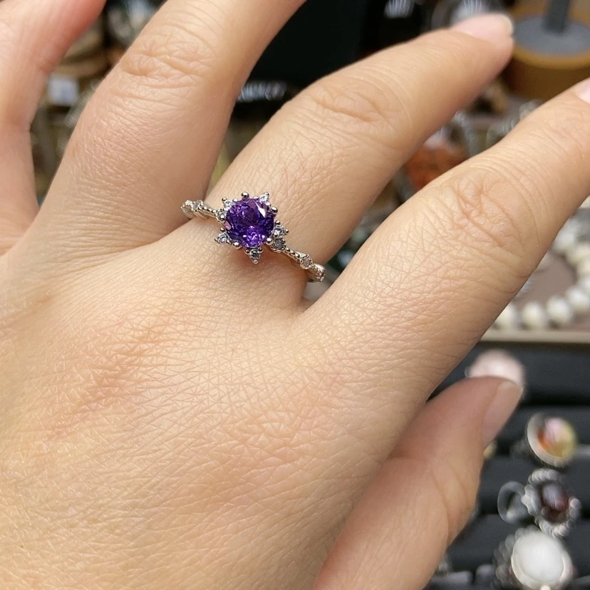 【闪购商品】水晶戒指银S925镶嵌描*