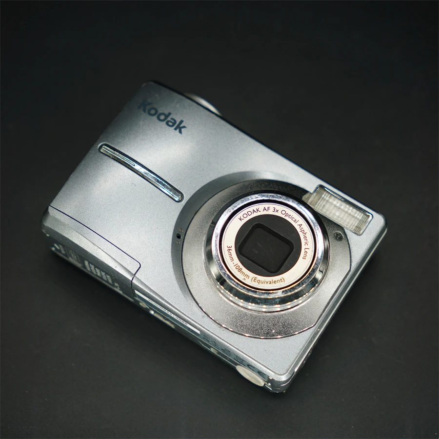 9新 Kodak/柯达 C813 1400W//3倍 复古CCD相机 送5号电池后续自备