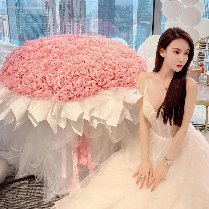 99朵199朵红粉玫瑰花束全国花店鲜花同城配送求婚送女友鲜花速递