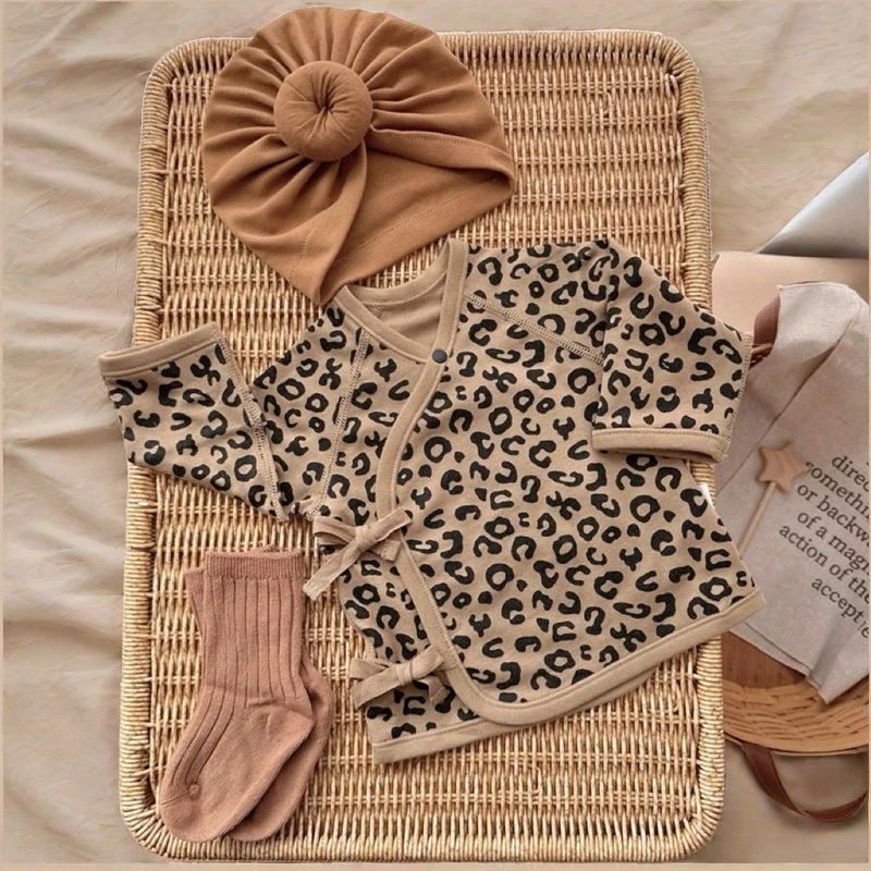 欧美风豹纹新生儿0-3个月半背衣纯棉无骨上衣宝宝衣服和尚服洋气