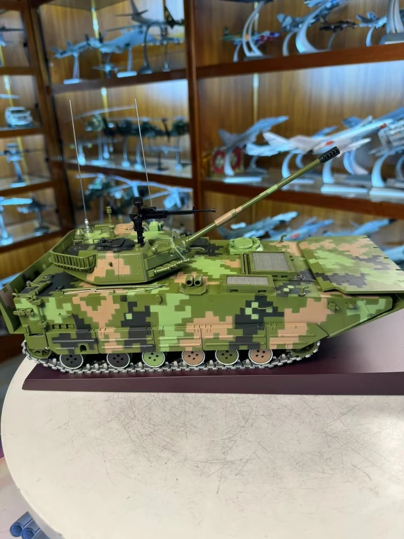 ZTD-05式两栖突击车两栖步战车金属礼品摆件