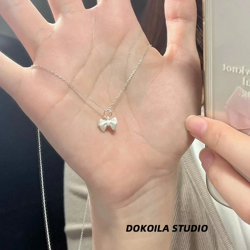 钛钢项链 DOKOILA蝴蝶结项链女轻奢小众百搭圣诞锁骨链超仙素款冬