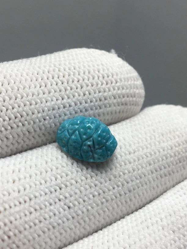 原矿高瓷绿松石富甲，10*8，有瑕疵便宜