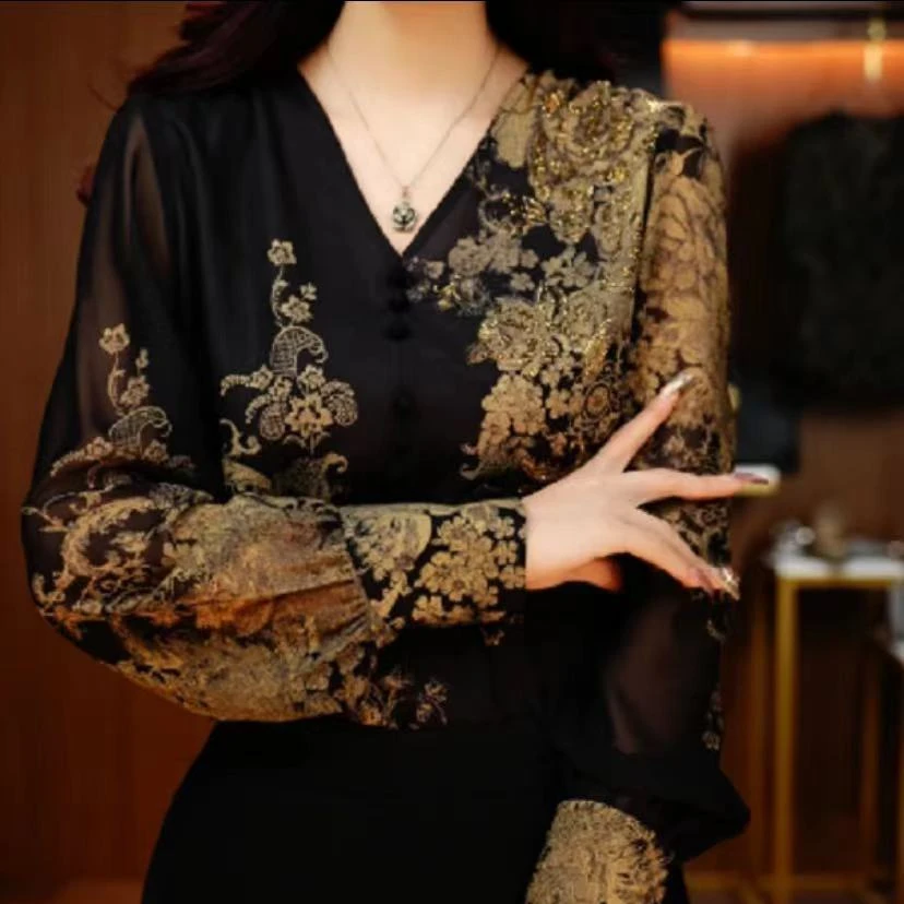 原创衬衫上衣显瘦气质长袖时尚打底复古印花长袖百搭洋气显瘦小衫