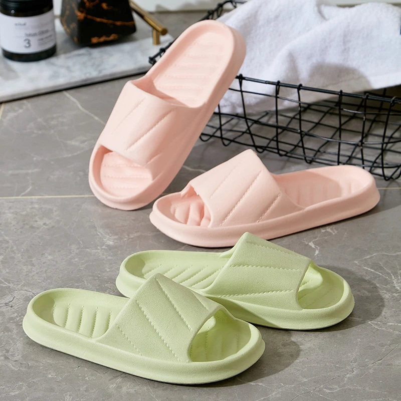 女夏天居家纯色拖鞋室内洗澡防滑夏季轻便外穿草莓拖鞋夜光拖鞋