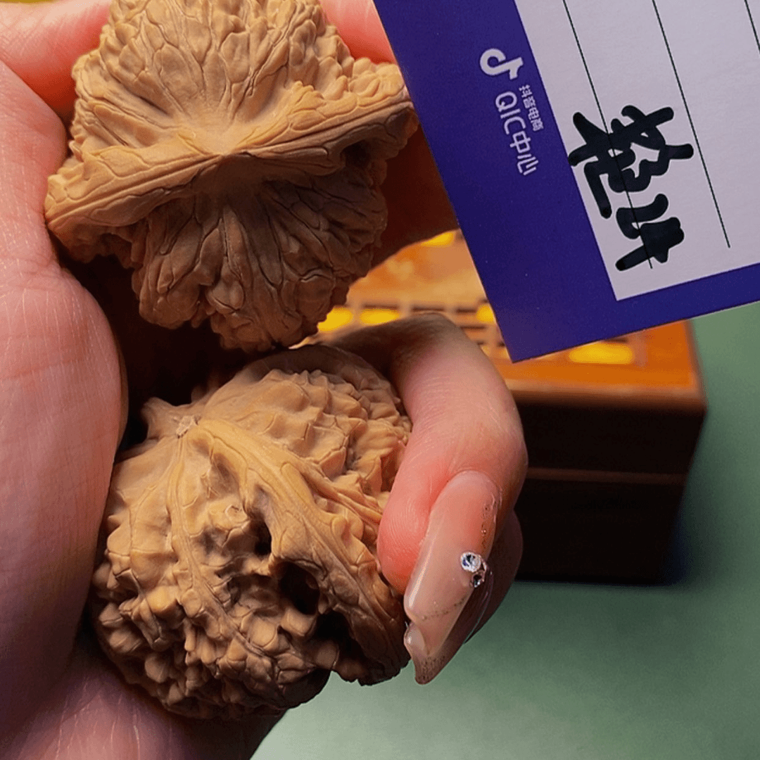 【闪购商品】文玩核桃把件洲**q24