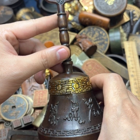 铜器摆件收收藏藏