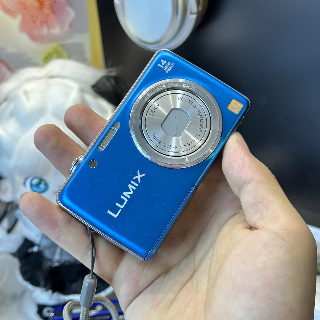 9新 Panasonic/松下 松下fh6冷白皮色彩感好1400万像素带配件