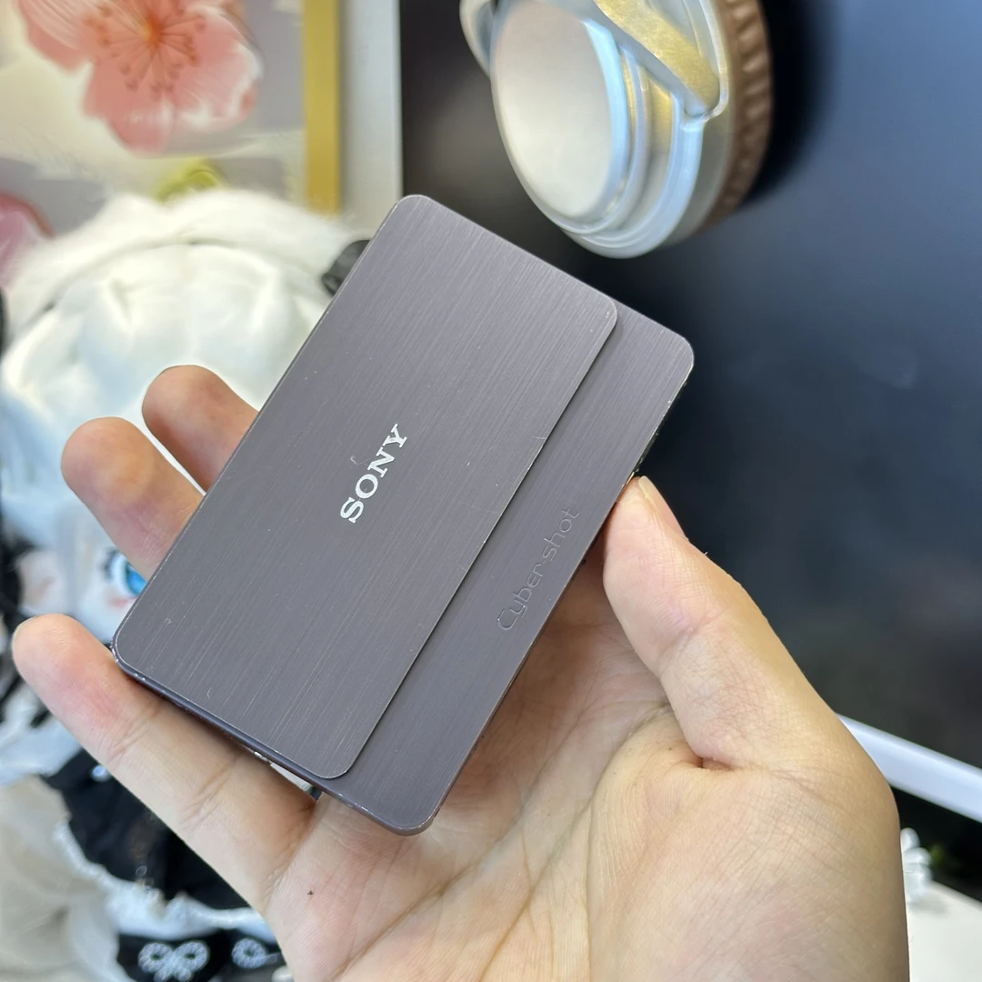9新 Sony/索尼 索尼t700色彩感好触摸屏带配件胶片感