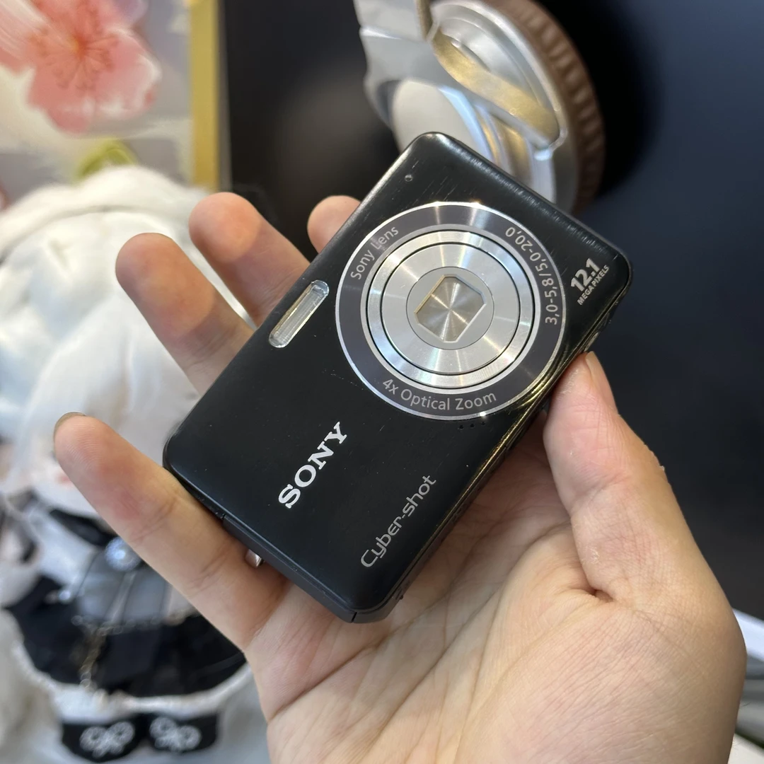 9新 Sony/索尼 索尼w310 1200万像素色彩感好适合日常记录生活