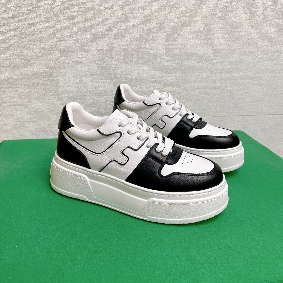 LADIJIO/玲漫漫厚底休闲百搭黑白板鞋女四季新款经典松糕小白鞋女