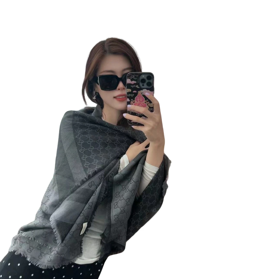 麦殿/95新/GUCCI 古驰/羊毛混真丝围巾/140×140cm/240620QHYFD03