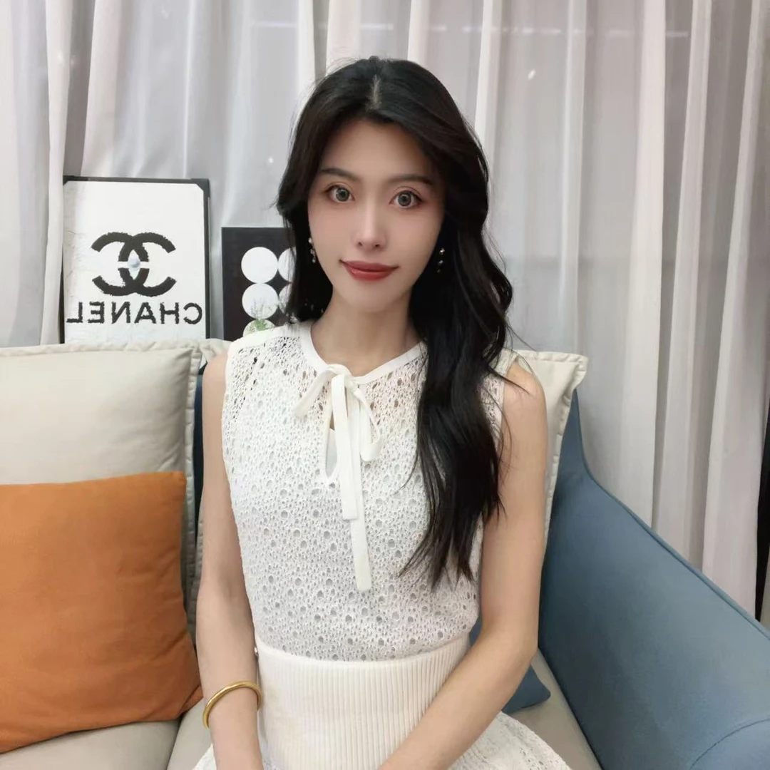 95新 Chanel/香奈儿 麦殿/纯棉镂空连衣裙38码白色/241031ZMHYZ11