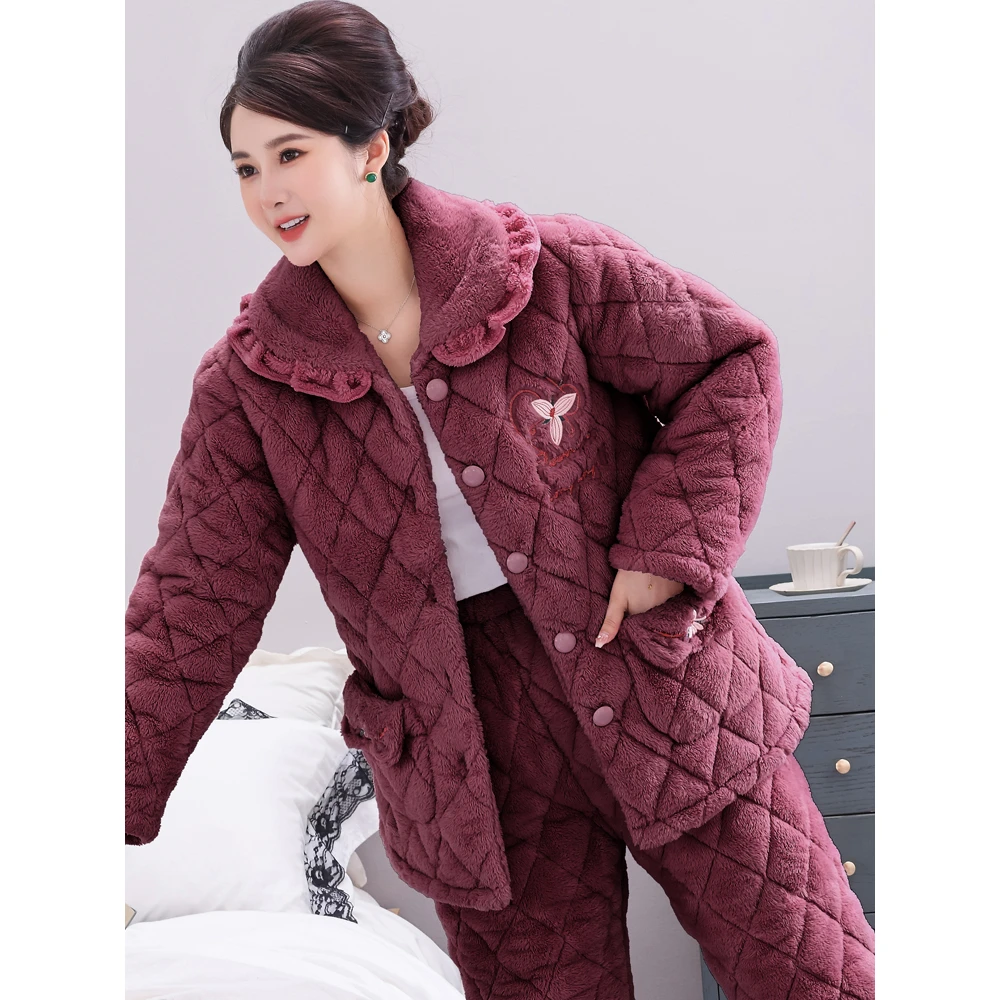 睡衣女士秋冬季珊瑚绒加厚夹棉袄中老年法兰绒保暖加绒家居服妈妈