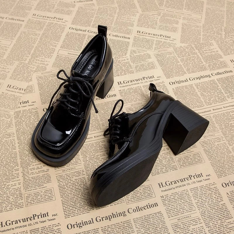 PinkAvril高跟秋季复古绑带小皮鞋女粗跟厚底增高黑色深口单鞋女