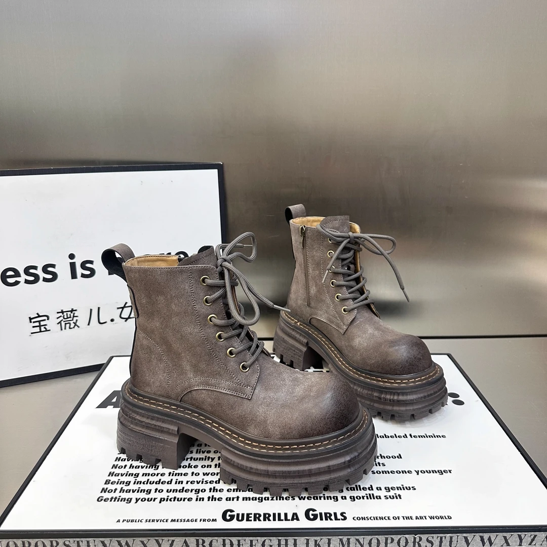 复古马丁靴女2025秋季新款厚底粗跟机车靴系带百搭英伦风工装短靴