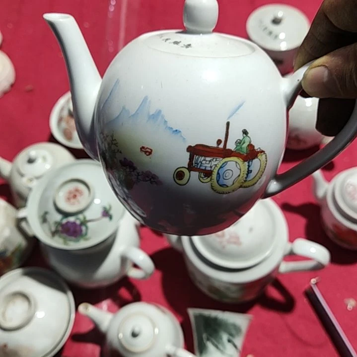 【闪购商品】密胺瓷片彭*