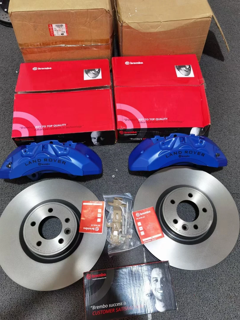 路虎卫士007特别订制版冰峰蓝大6活塞刹车升级套装