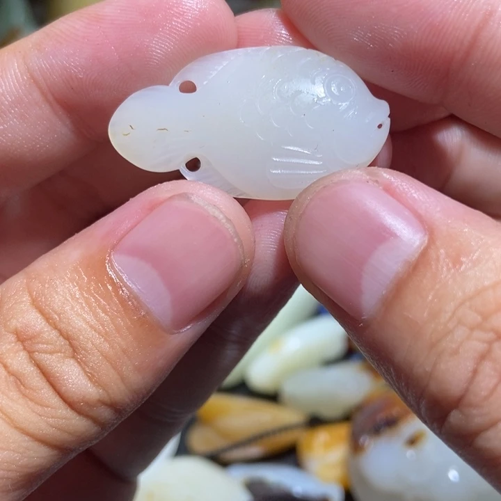 和田玉颈饰未镶嵌