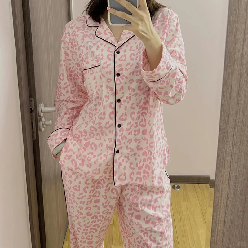 V家轻舒绒粉豹纹家居服长袖长裤