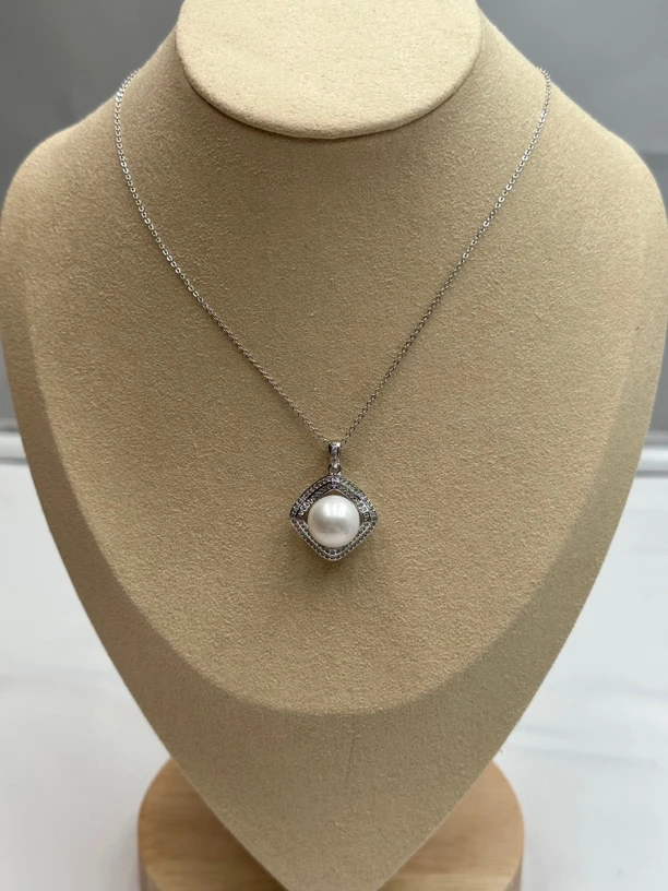 11-12mm设计款棱形吊坠D626